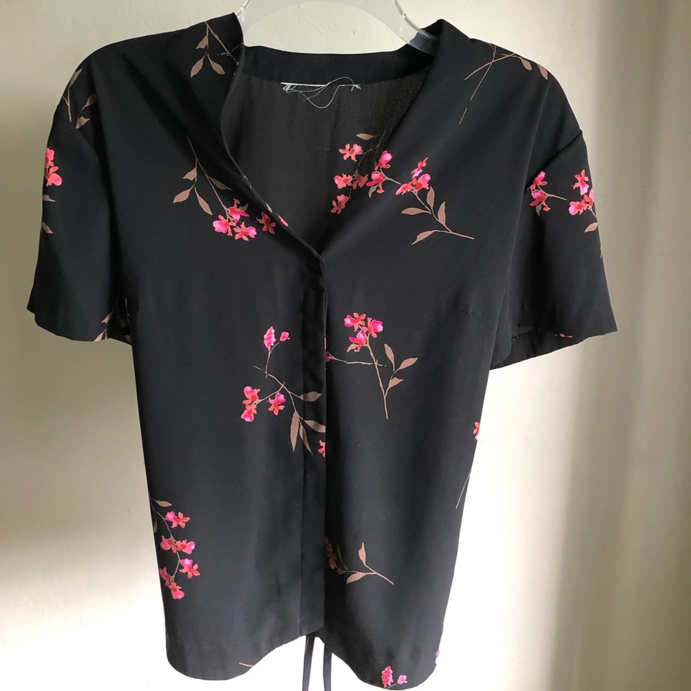 Floral tie back blouse